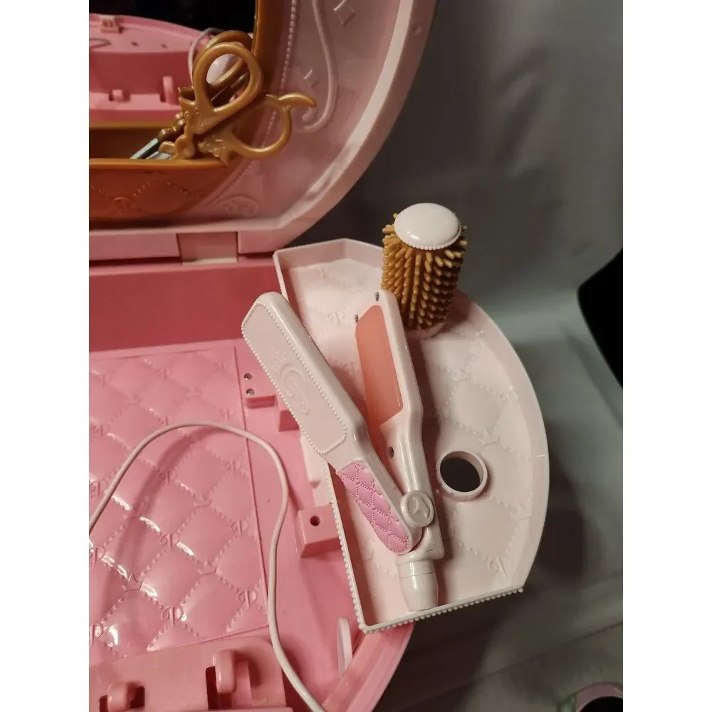 Disney Princess Style Collection Travel Vanity – Kids Pretend Play Set